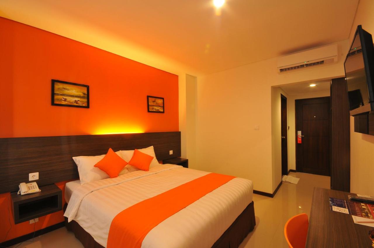 Pratama Hotel & Convention Mataram Exterior photo